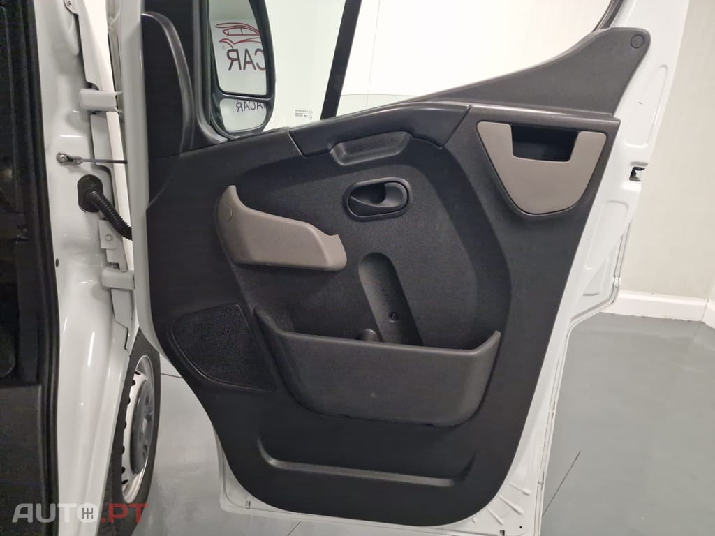 Renault Master 2.3 dCi L2H2 3.3T 130CV IVA DEDUTIVEL