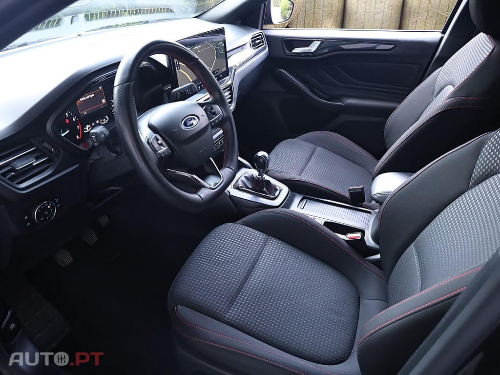 Ford Focus SW 1.0 EcoBoost MHEV ST-Line X