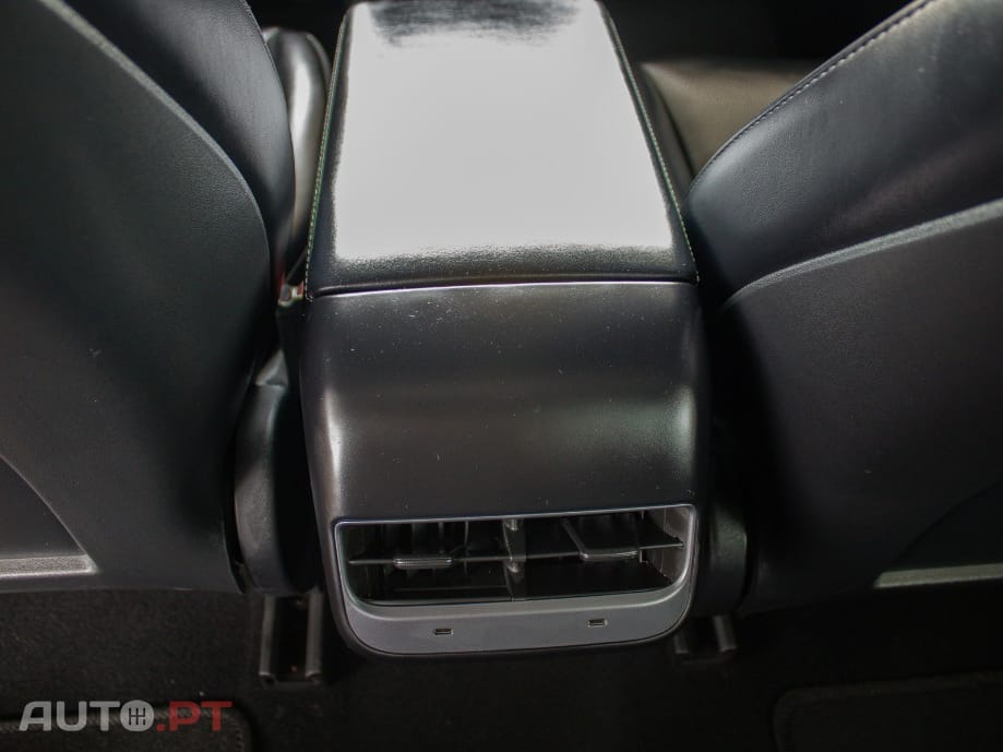 Tesla Model 3 Standard Range Plus RWD