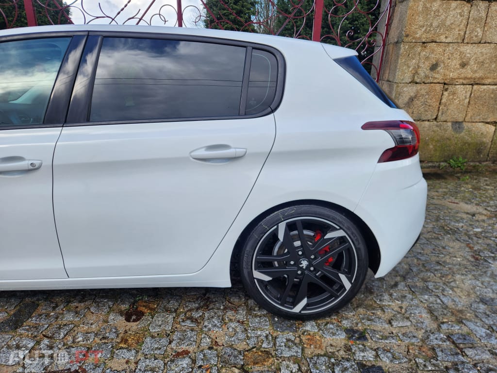 Peugeot 308 1.5 BlueHDi Business Line