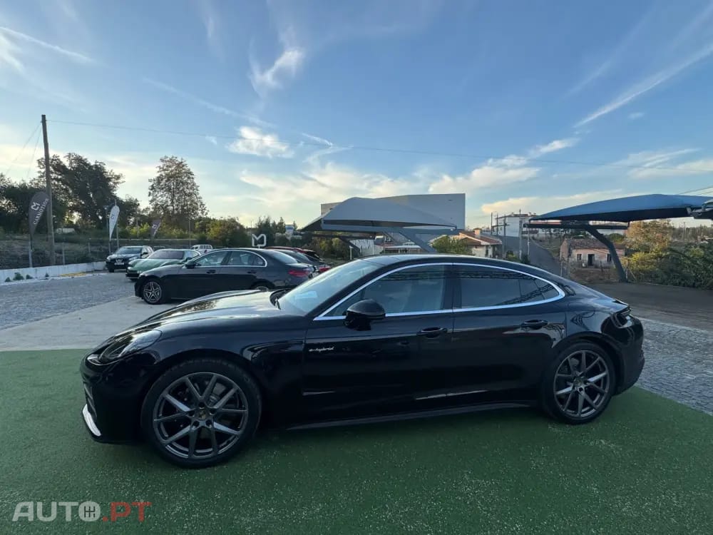 Porsche Panamera 4 E-Hybrid