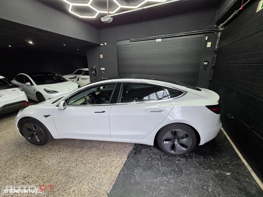 Tesla Model 3 Standard Range Plus RWD