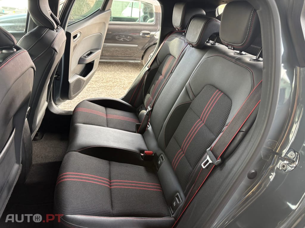 Renault Clio 1.0 TCe RS Line