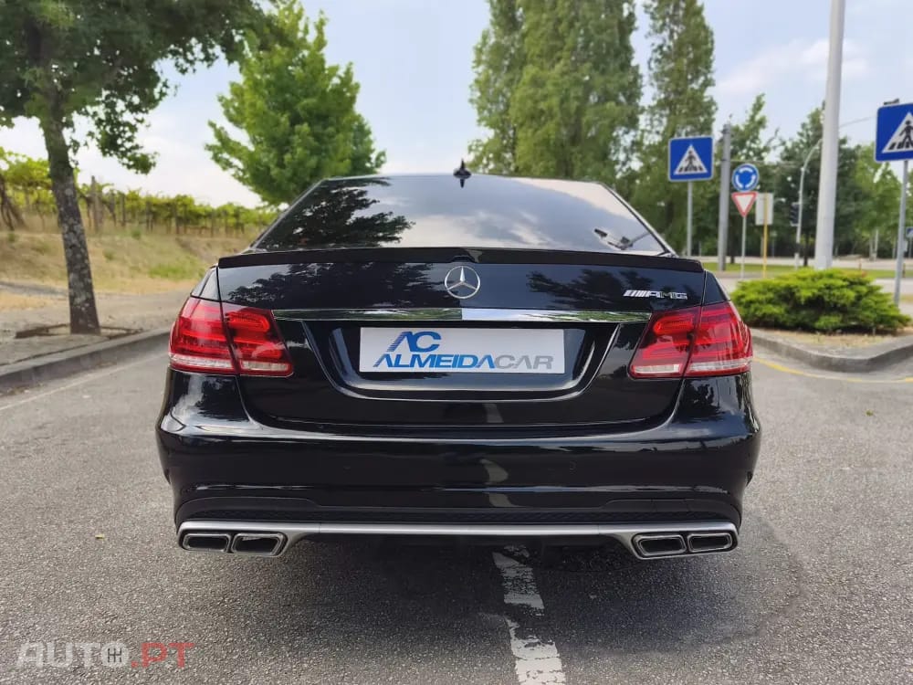 Mercedes-Benz E 220 CDI DPF BlueEFFICIENCY 7G-TRONIC Avantgarde
