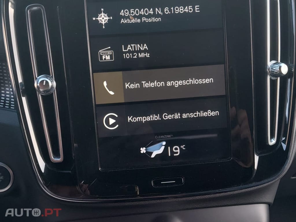 Volvo XC40 R-design