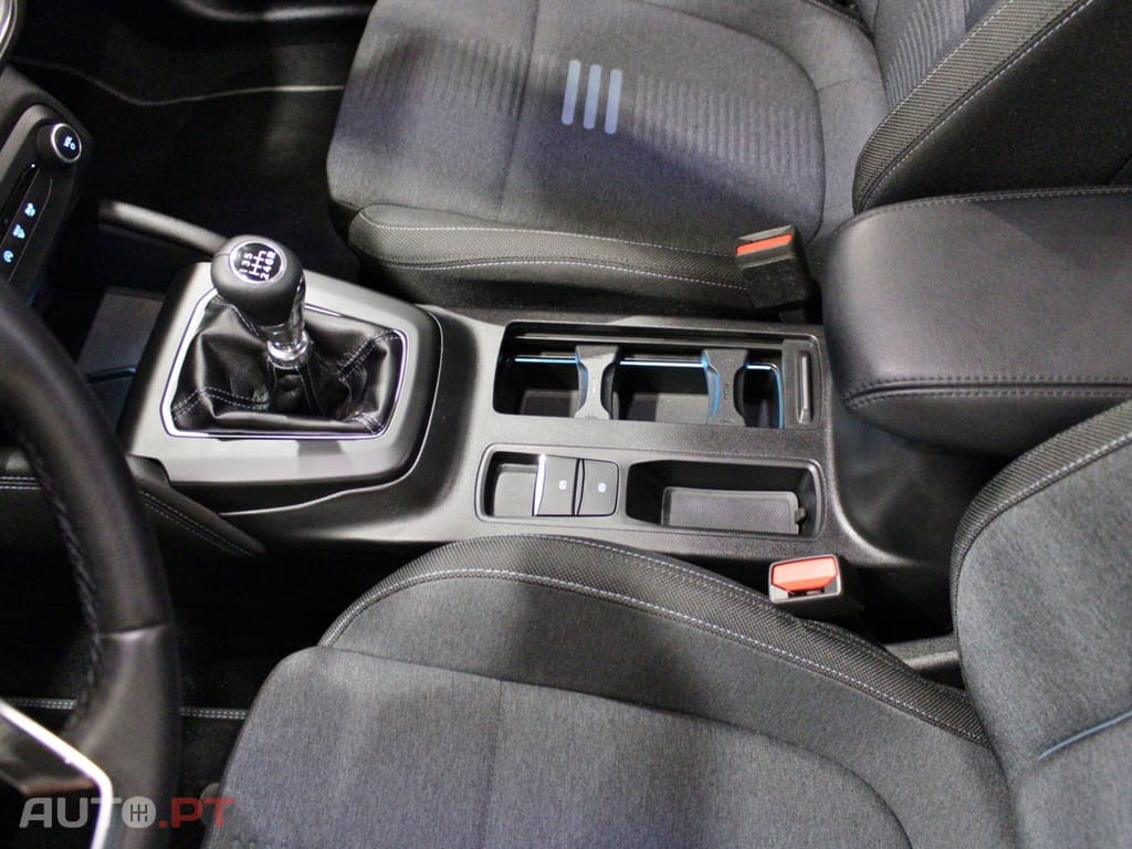 Ford Focus 1.0 EcoBoost MHEV Active X