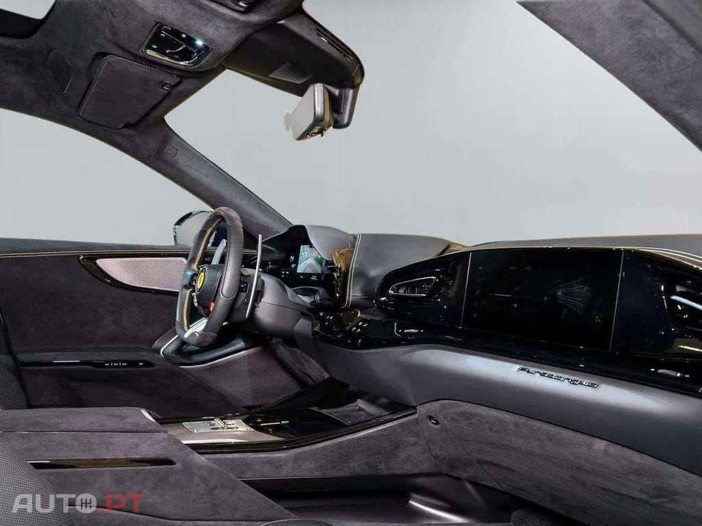 Ferrari Purosangue CARBON 