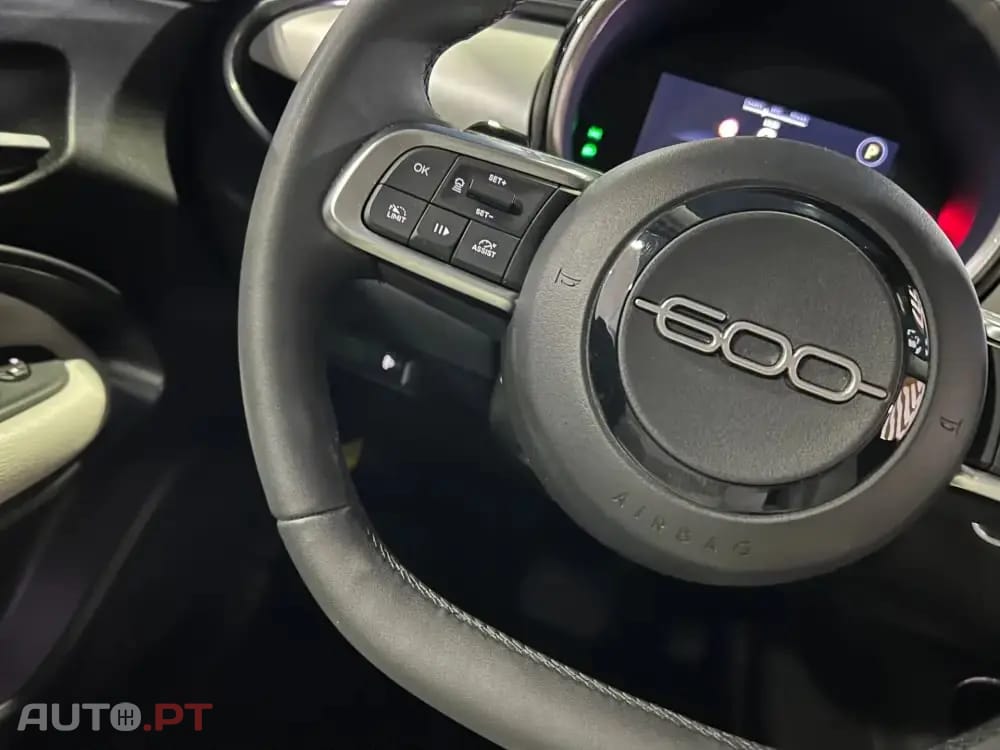 Fiat 600 1.2 Hybrid La Prima