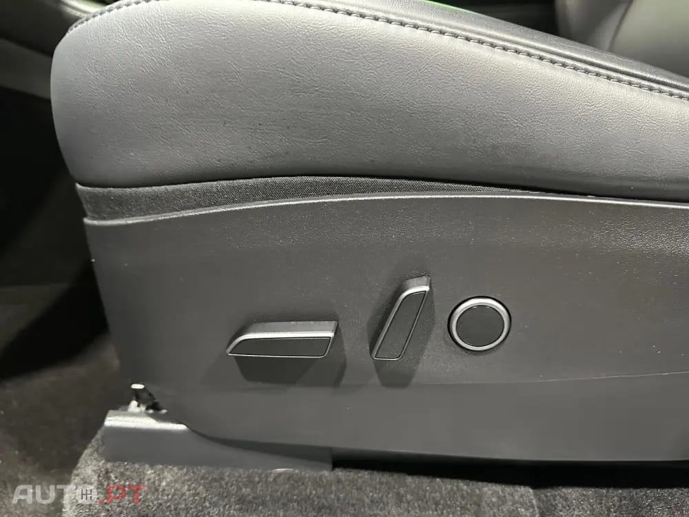 Tesla Model Y Long Range Dual Motor AWD