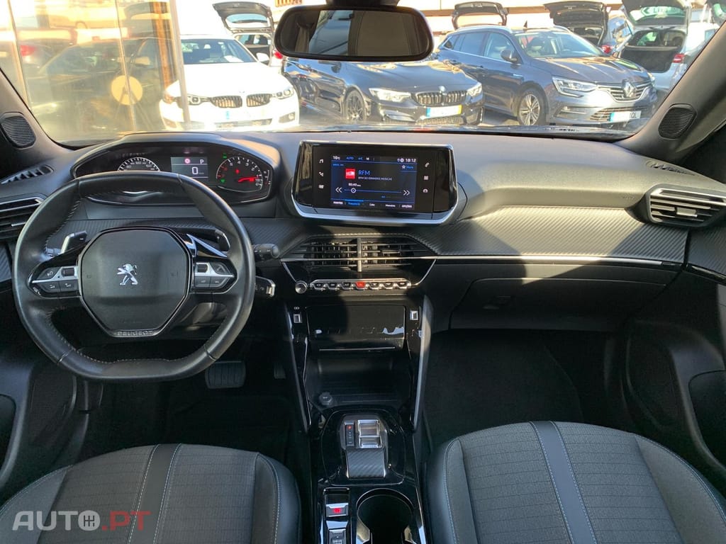 Peugeot 2008 1.5 BlueHDi Allure EAT8
