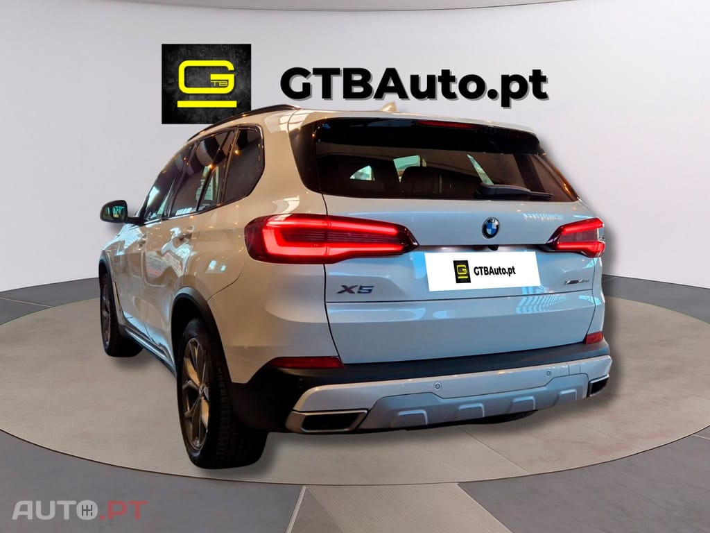 BMW X5 I.V.A DEDUTIVEL xDrive45e 