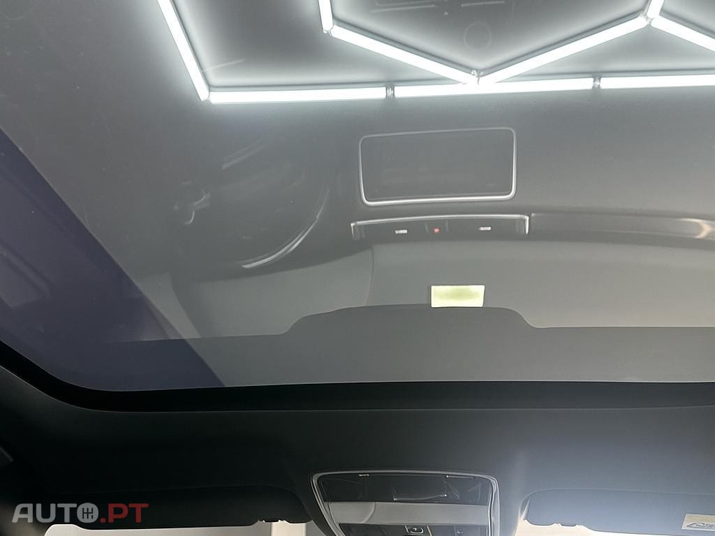 Land Rover Velar 2.0 D R-Dynamic S