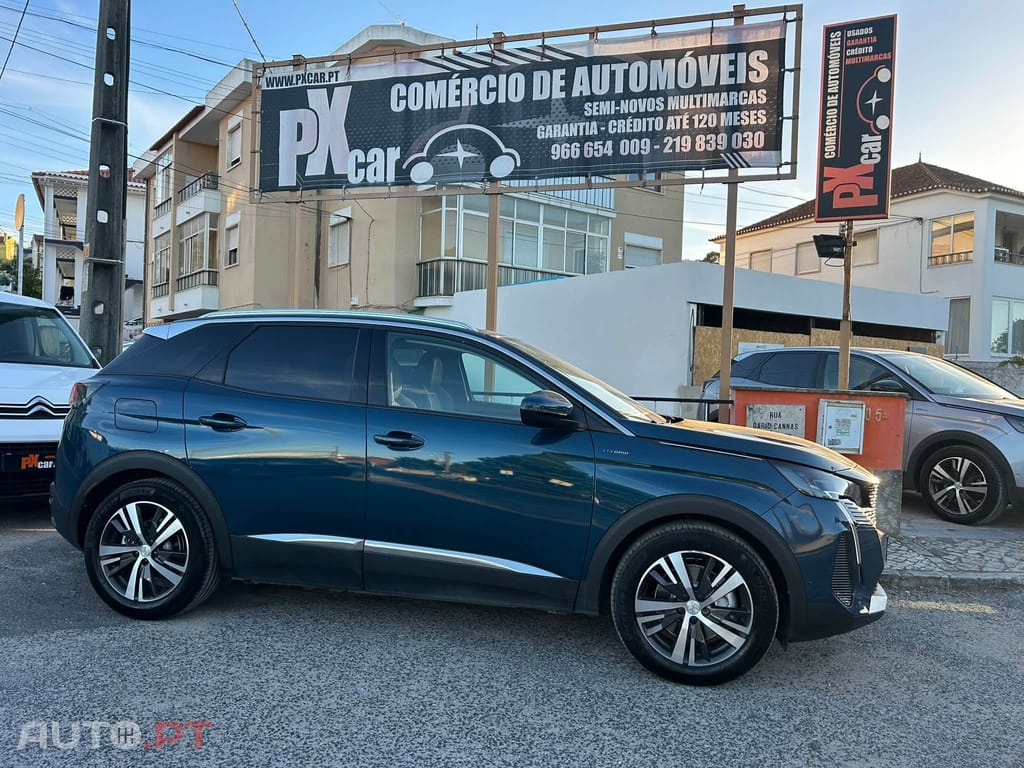 Peugeot 3008 1.6 Hybrid Allure e-EAT8