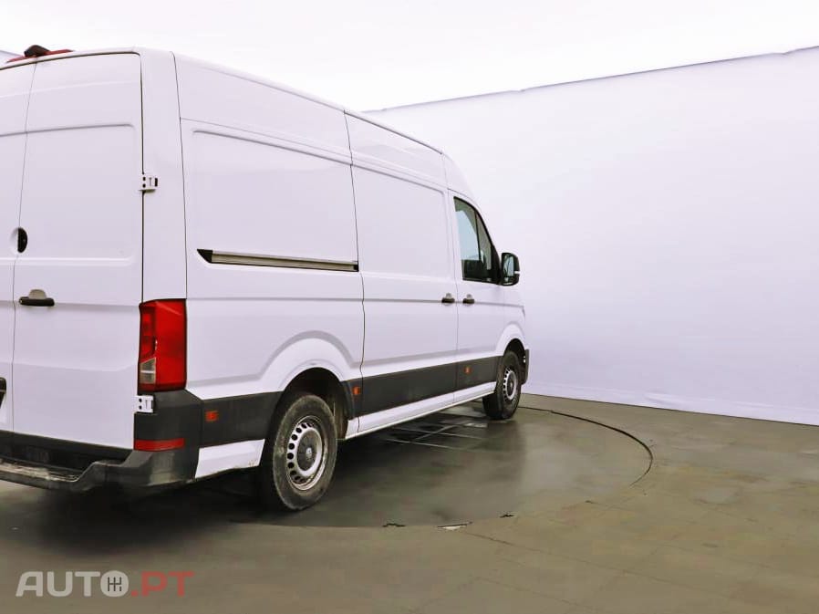 Volkswagen Crafter 2.0 TDI L3H3 Business Plus