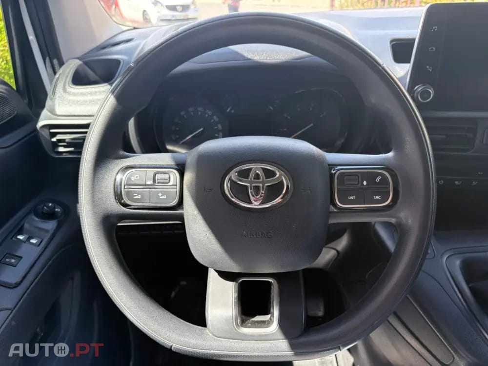 Toyota Proace Verso 1.5D L1 Comfort — fotografia 33
