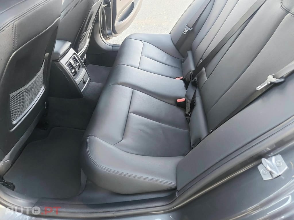 BMW 330 e iPerformance Line Luxury