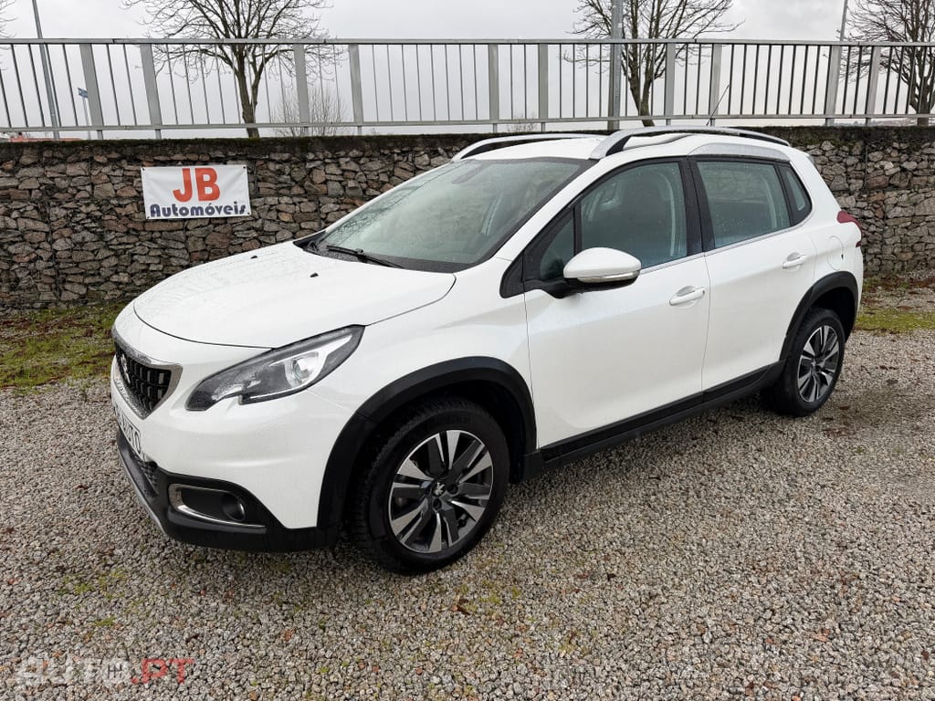 Peugeot 2008 1.2 PureTech Allure