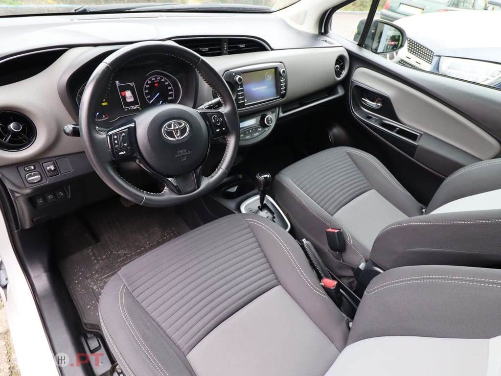 Toyota Yaris 1.5 HSD Active