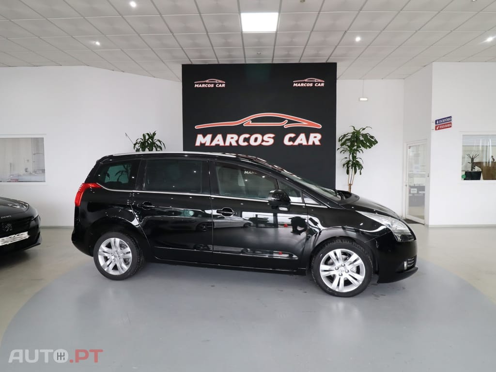 Peugeot 5008 1.6 E-HDi 7L SE Style 2-Tronic