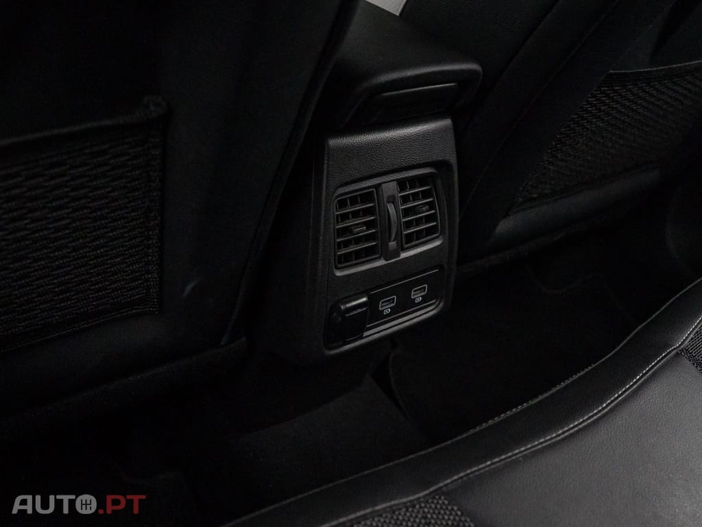 Renault Captur 1.6 E-Tech Plug-In Intens