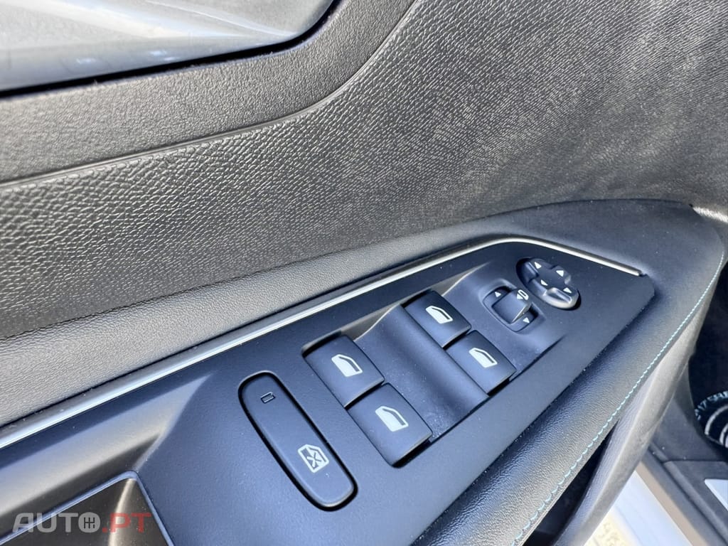 Peugeot 3008 BlueHDi 130 Stop & Start Crossway