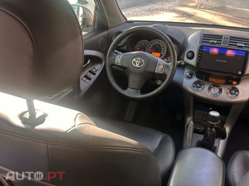 Toyota RAV4 2.2 D-4D X NAVI+RF+BM