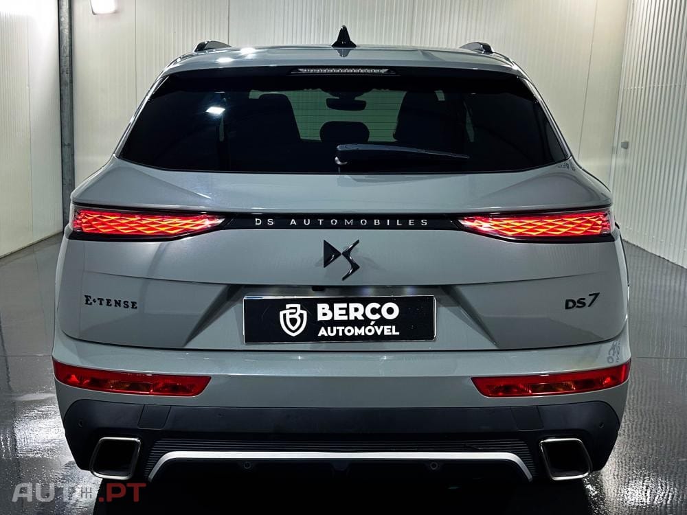 DS DS7 Crossback E-Tense Performance Line EAT8
