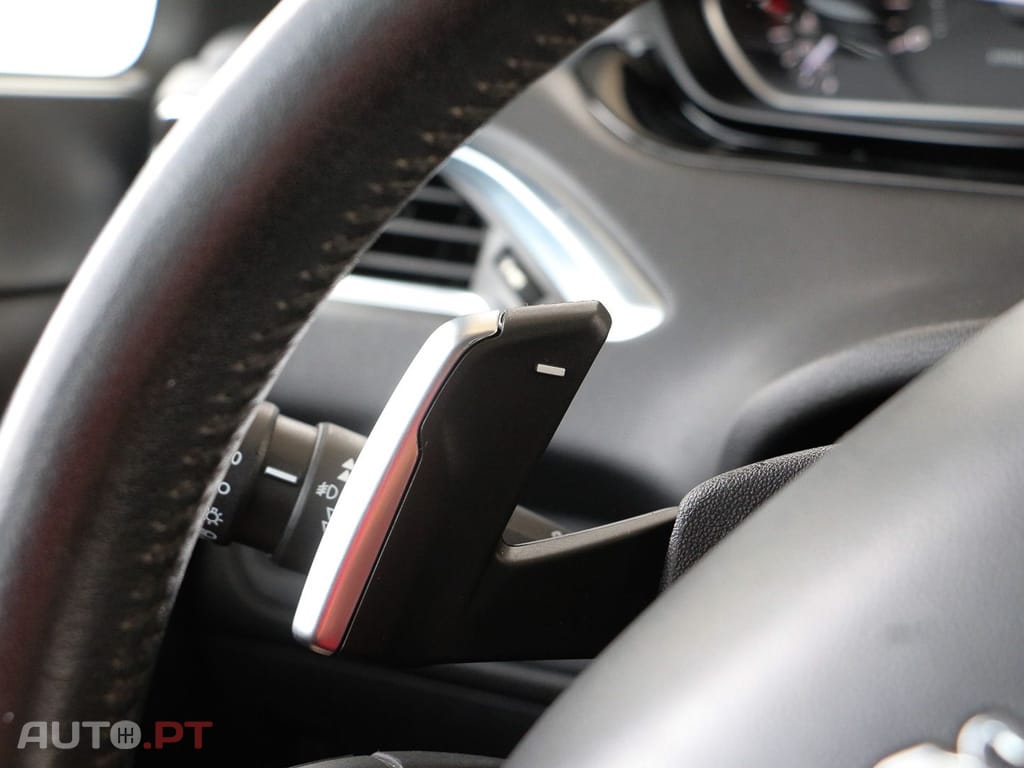 Peugeot 208 1.6 e-HDi Allure 2-Tronic
