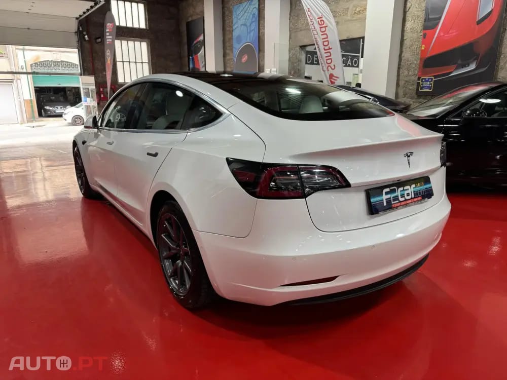 Tesla Model 3 Standard RWD Plus