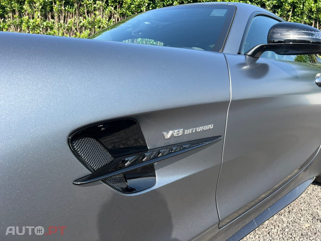 Mercedes-Benz AMG GT R