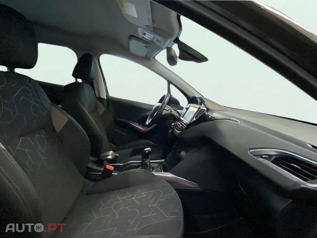 Peugeot 2008 1.2 PureTech Active