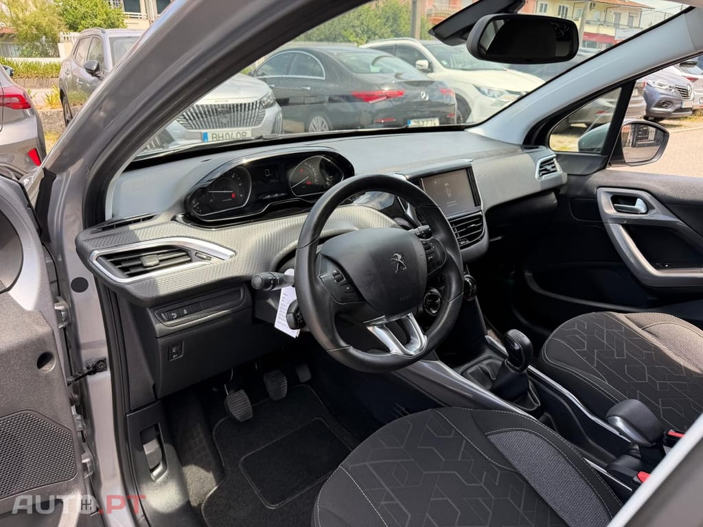 Peugeot 2008 1.6 BlueHDi Allure