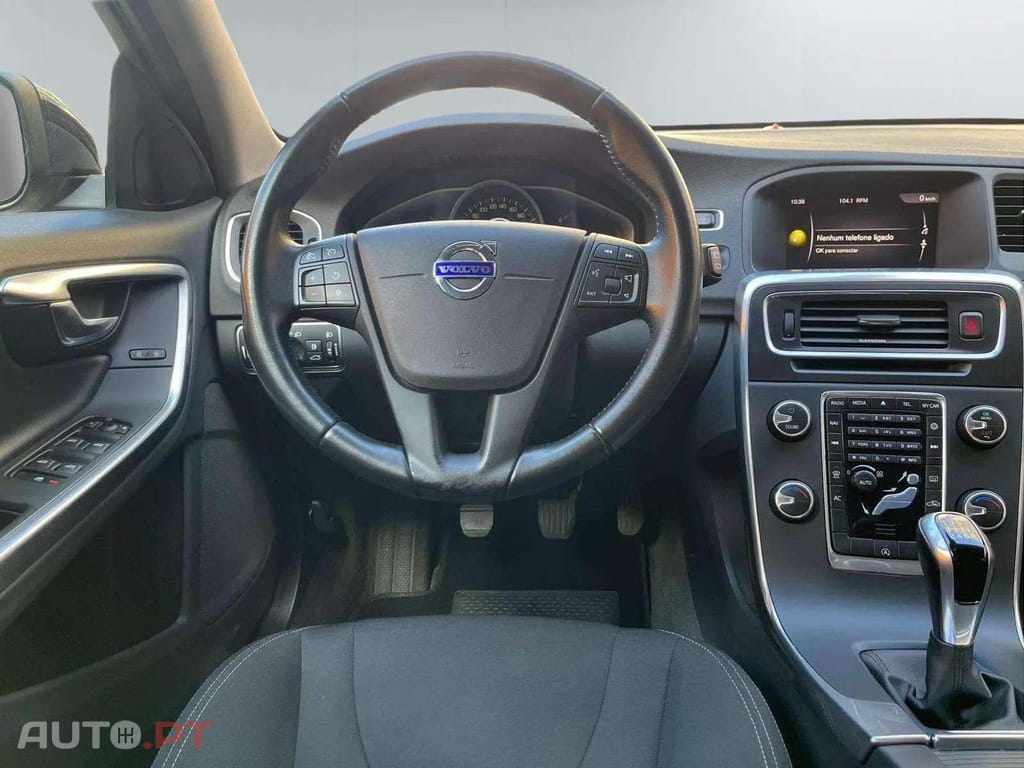 Volvo V60 2.0 D2 Momentum