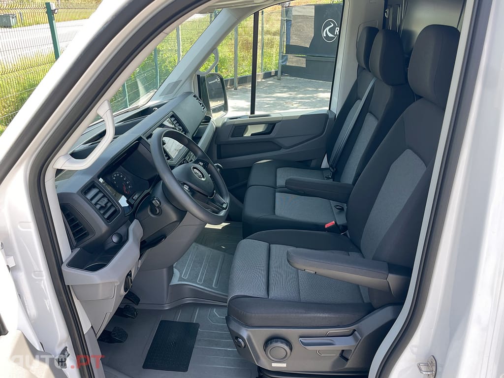 Volkswagen Crafter 2.0 TDI L3H3 IVA Dedutível