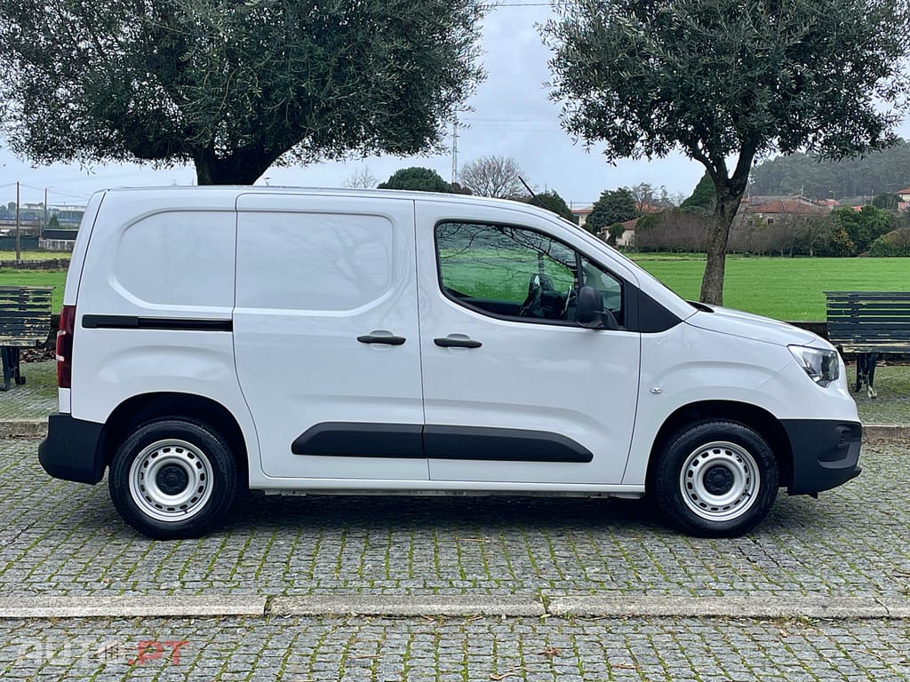 Opel Combo 1.5 CDTI IVA Dedutível