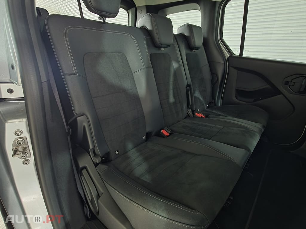 Mercedes-Benz EQT 200