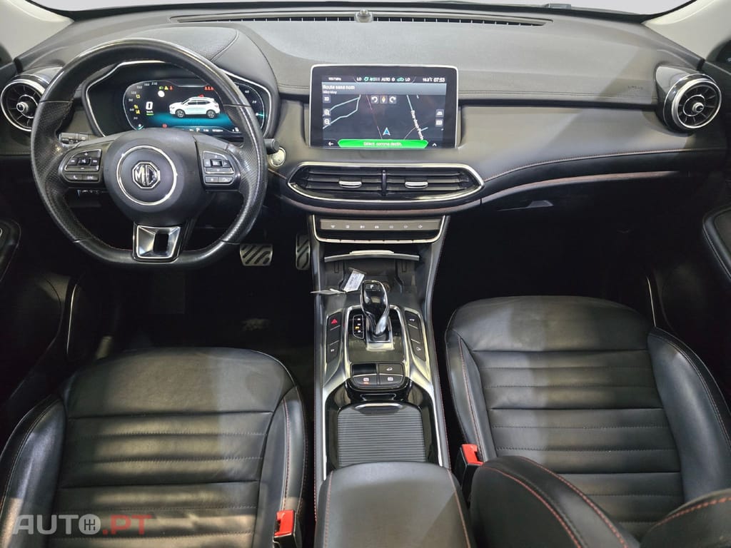 MG EHS PHEV Hybrid Luxury