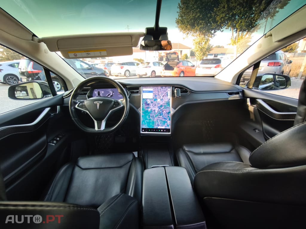 Tesla Model X 100D