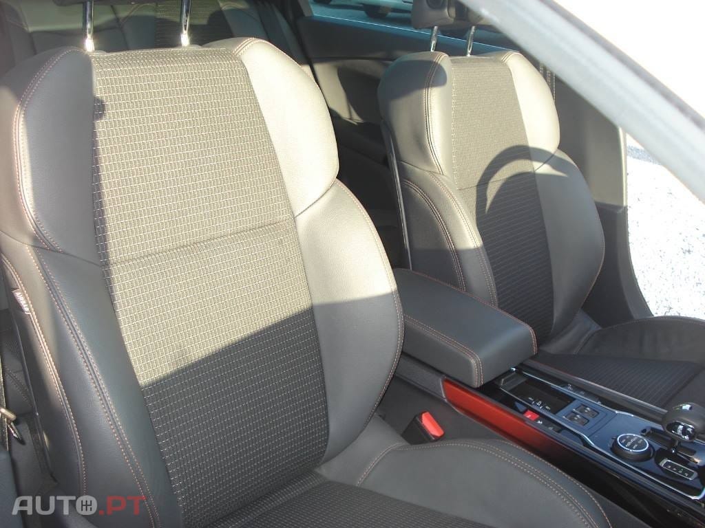 Peugeot 508 RXH 2.0 HDi Hybrid4 2-Tronic