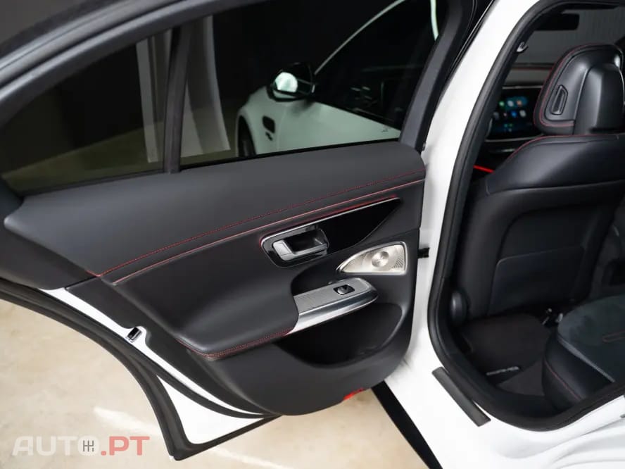 Mercedes-Benz E 53 AMG 4Matic+ SpeedshiftFT TCT 9G