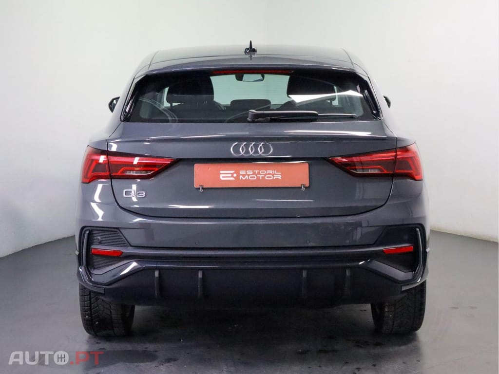 Audi Q3 45 TFSIe S tronic