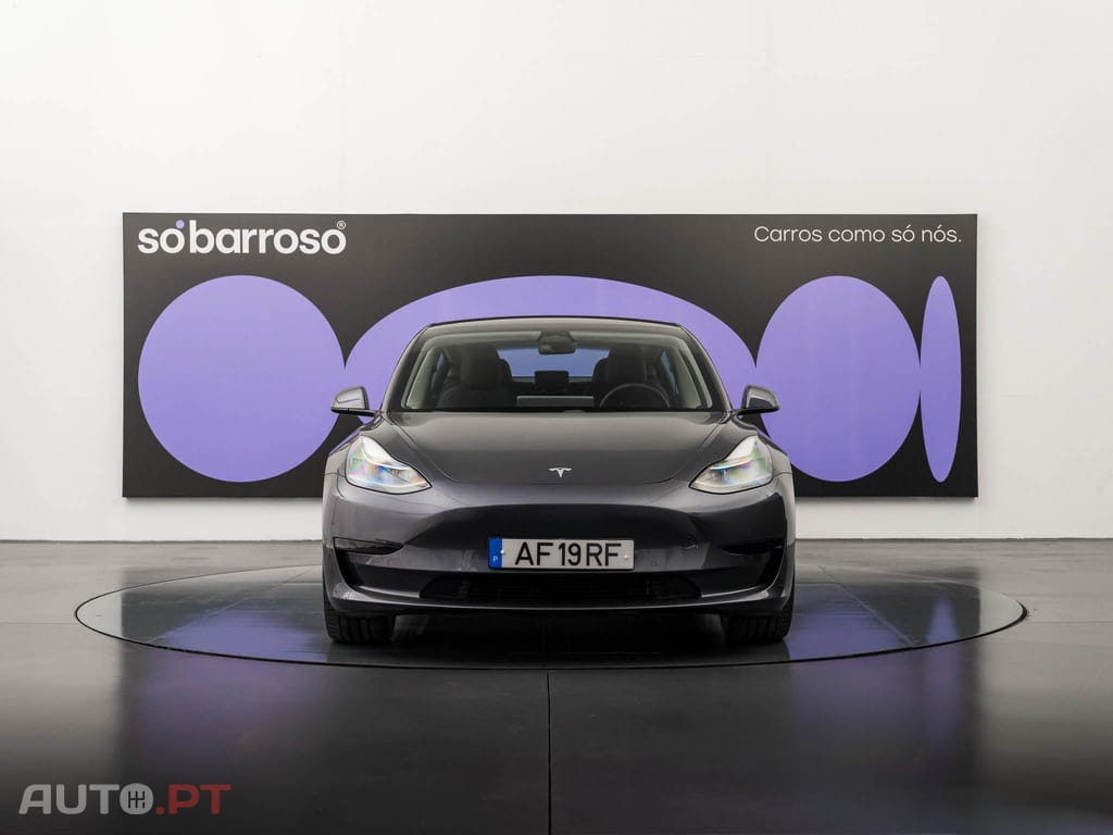 Tesla Model 3 Tração Traseira