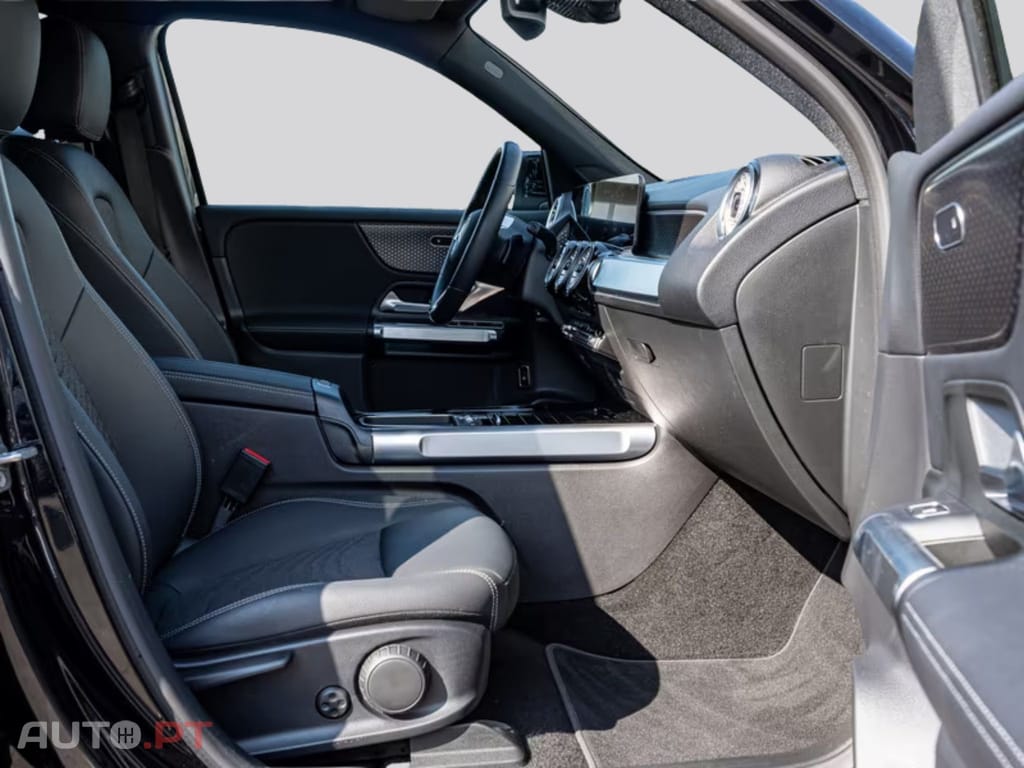 Mercedes-Benz EQB I.V.A DEDUTIVEL 300 4M Progressive