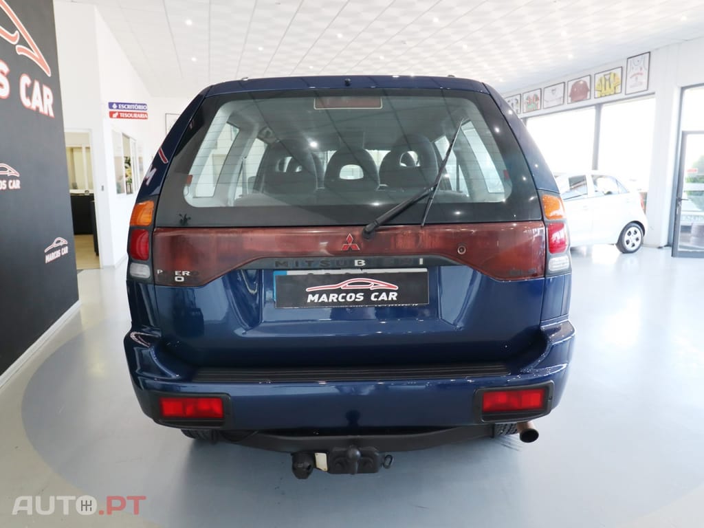Mitsubishi Pajero Sport 2.5 TD GLS