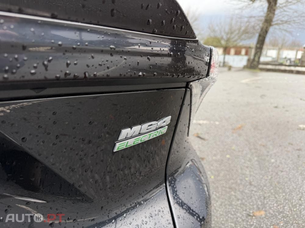 MG MG4 51 kWh Standard