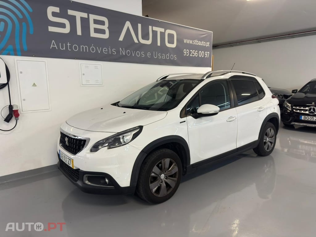Peugeot 2008 1.2 PureTech Signature