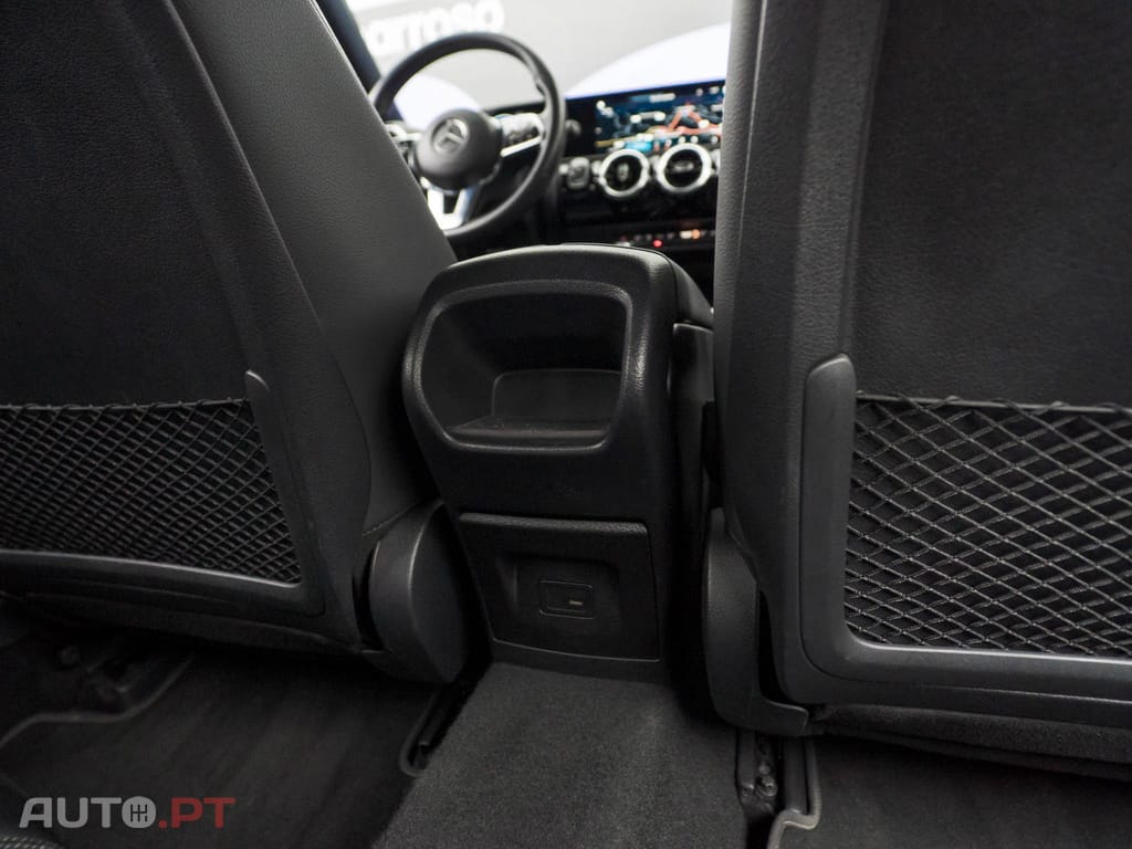 Mercedes-Benz CLA 250 e Shooting Brake Style Plus