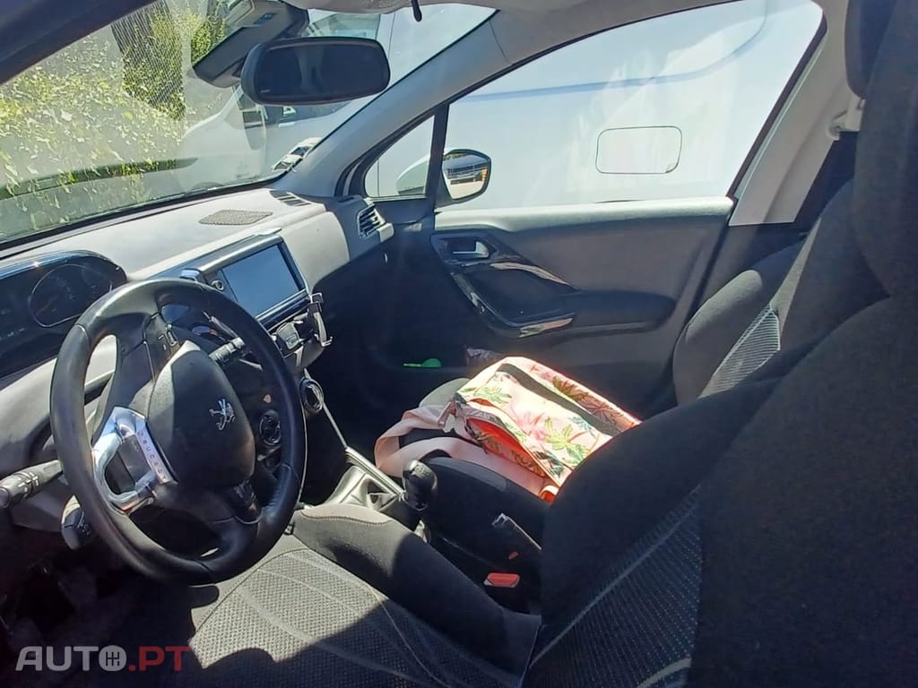 Peugeot 208 Active