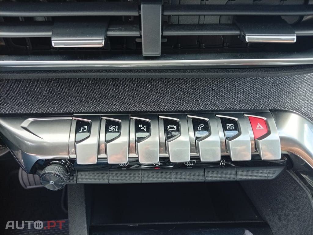 Peugeot 3008 1.5 BlueHDi Allure EAT8