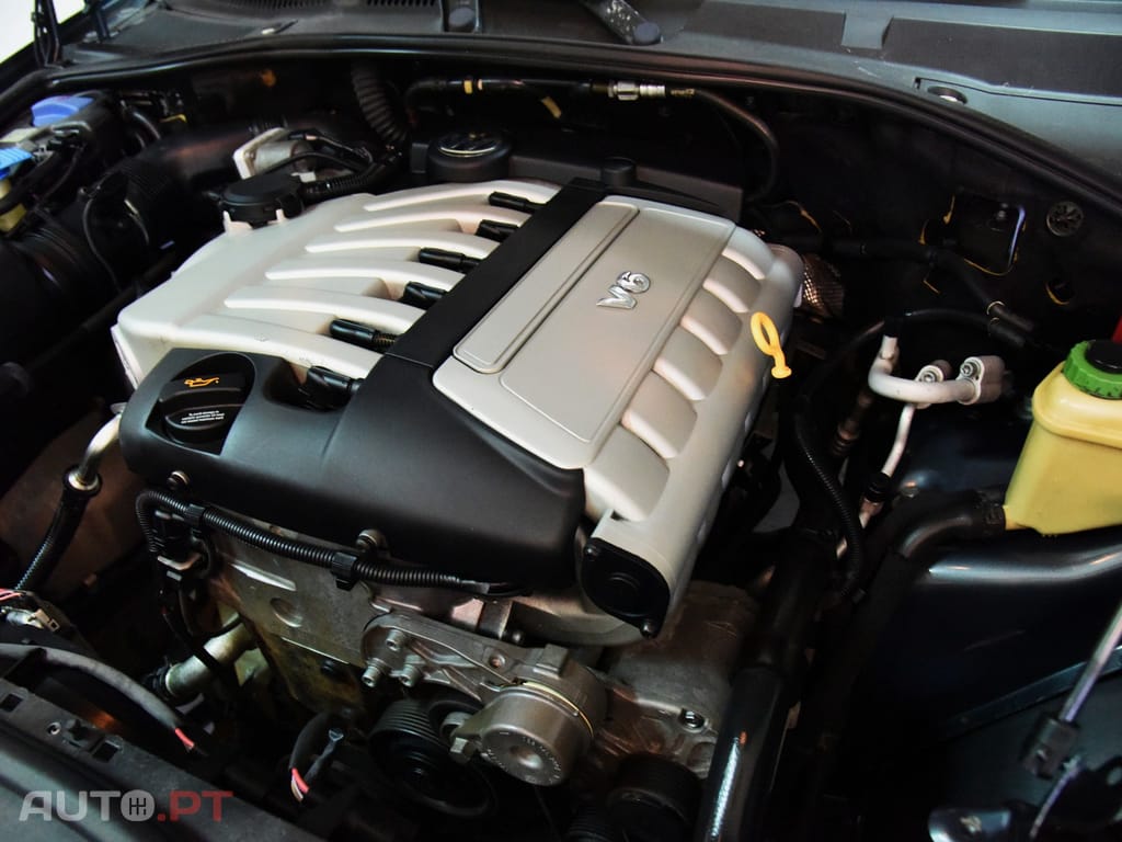 Volkswagen Touareg 3.2 V6 Tiptronic